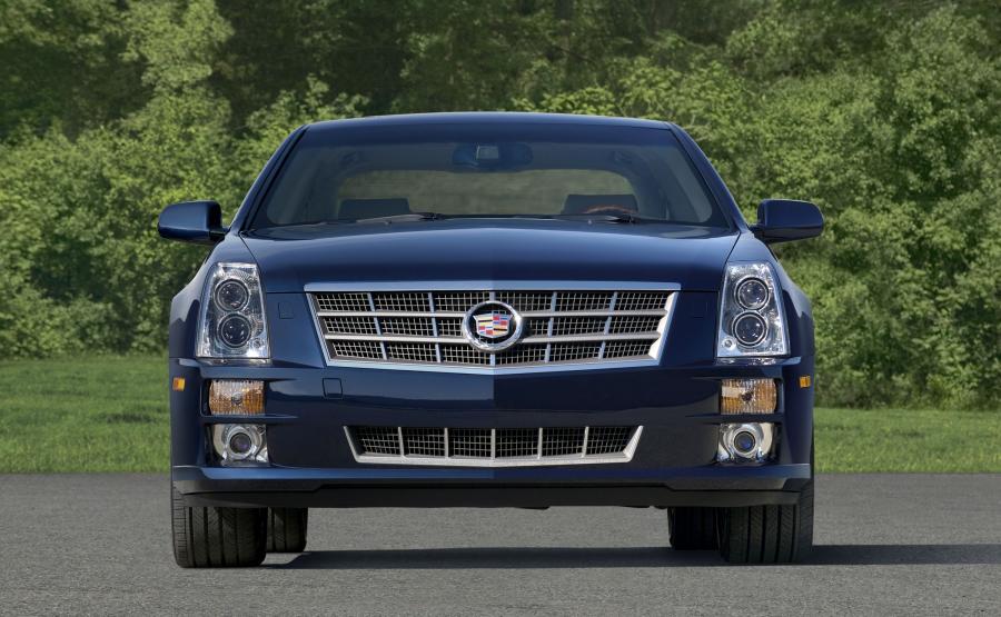  Cadillac STS 2008 года  (фото 13 из 22)